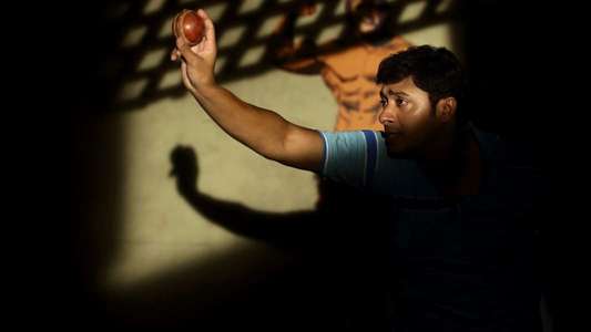 Kaun Pravin Tambe? - Backdrops