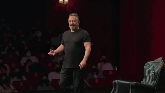 Cem Yilmaz: Diamond Elite Platinum Plus - Backdrop
