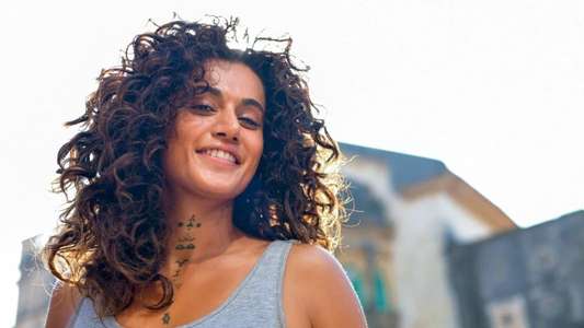Rashmi Rocket - Backdrop
