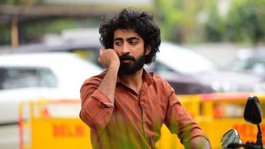 Varthamanam - Backdrop