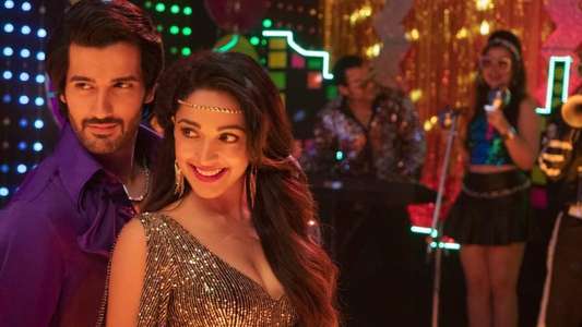 Indoo Ki Jawani - Backdrop
