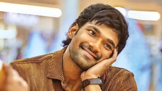 Alludu Adhurs - Backdrop