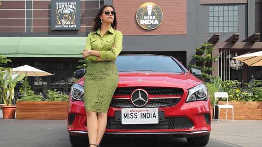 Miss India - Backdrop