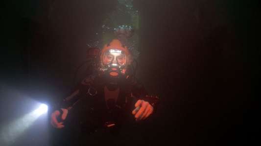 The Deep House - Backdrop