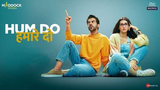 Hum Do Hamare Do - Backdrops