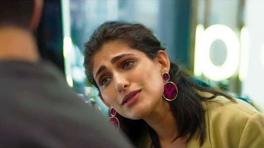 Jawaani Jaaneman - Backdrop