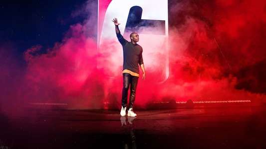 Dave Chappelle: The Closer - Backdrop