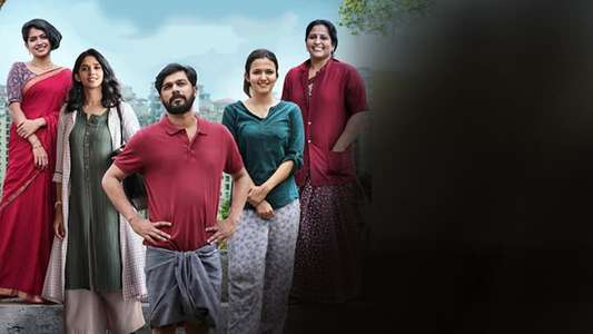 Priyan Ottathilaanu - Backdrop