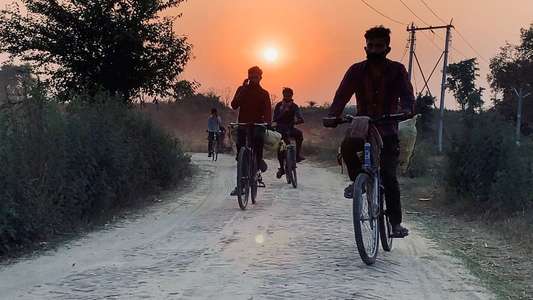 1232 KMs - Backdrops