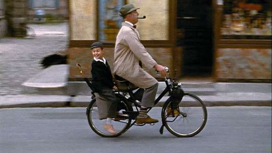 Mon Oncle - Backdrop