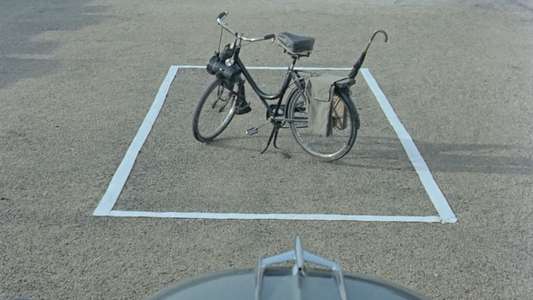 Mon Oncle - Backdrop