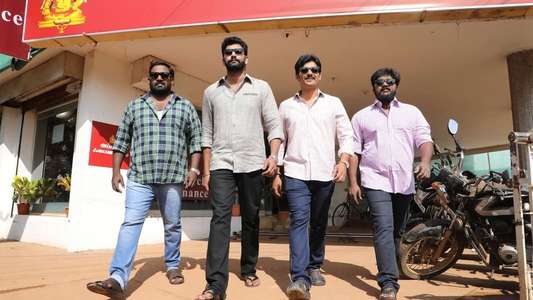 Kalathil Santhipom - Backdrop
