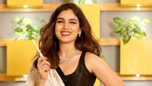 Pati Patni Aur Woh - Backdrop