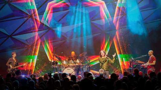 Todd Rundgren's Utopia - Live At The Chicago Theatre - Backdrop