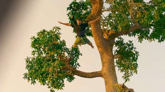 Minnal Murali - Backdrop