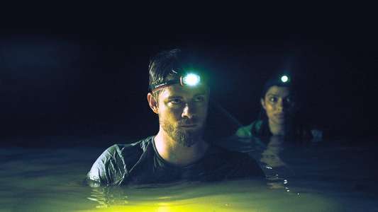 Black Water: Abyss - Backdrop