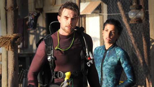 Deep Blue Sea 3 - Backdrop