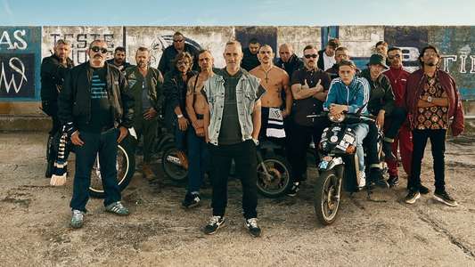 Ultras - Backdrop