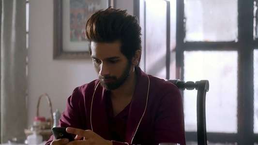 Yeh Saali Aashiqui - Backdrop