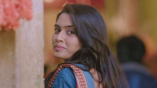 Kapata Nataka Paatradhaari - Backdrop