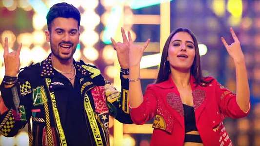 Bhangra Paa Le - Backdrop