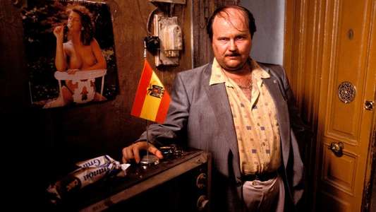 Torrente  the Dumb Arm of the Law - Backdrop
