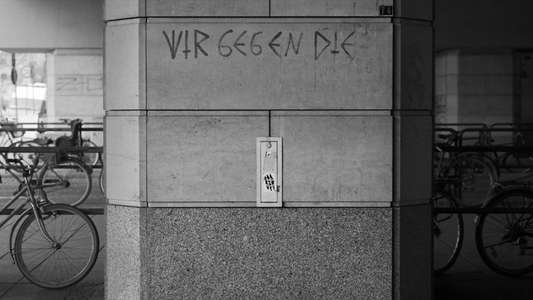 Heimat ist ein Raum aus Zeit - Backdrop