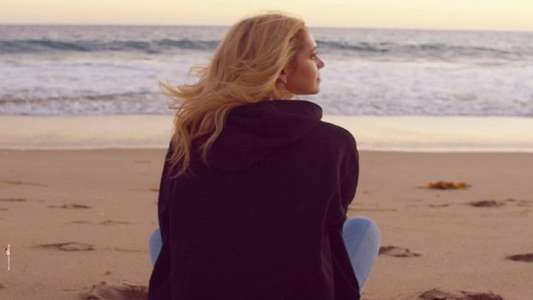 Chiara Ferragni - Unposted - Backdrop