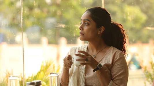 Nerkonda Paarvai - Backdrop