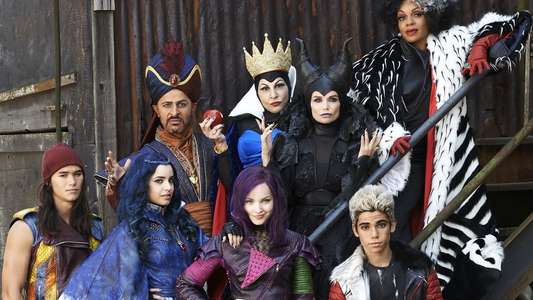 Descendants 3 - Backdrops