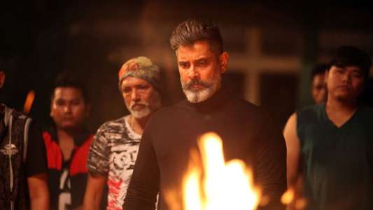 Kadaram Kondan - Backdrop