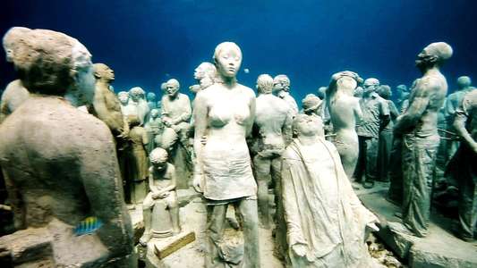 Sunken Eldorado: The New Underwater Gold Rush? - Backdrop