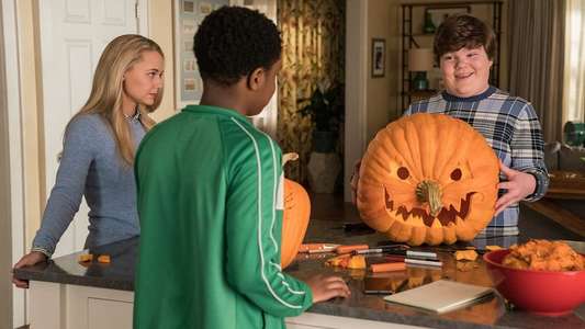 Goosebumps 2: Haunted Halloween - Backdrop