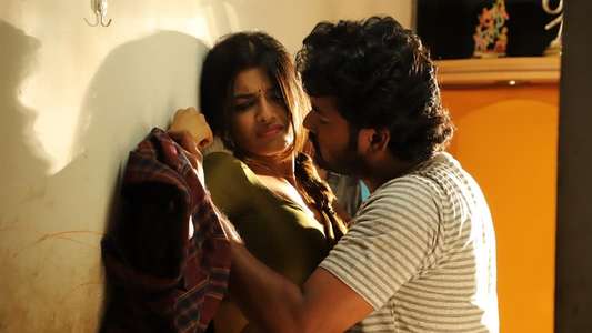 Ivanukku Engeyo Macham Irukku - Backdrop