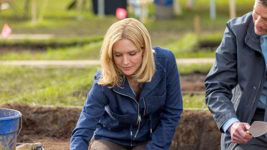 Site Unseen: An Emma Fielding Mystery - Backdrop