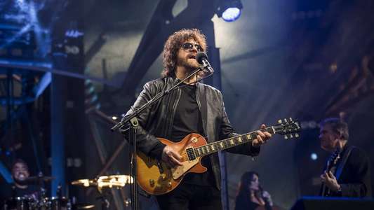 Jeff Lynne's ELO: Wembley or Bust - Backdrop