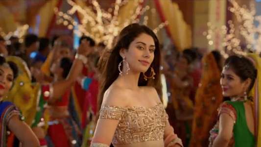 Loveyatri - Backdrop