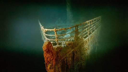 Titanic: 20 Years Later with James Cameron - Backdrop