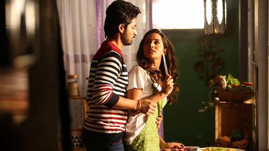 Pyaar Prema Kaadhal - Backdrop