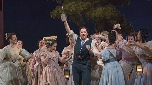 L’Elisir d’Amore: Met Opera Live - Backdrop