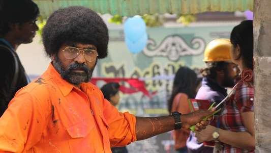 Oru Nalla Naal Paathu Solren - Backdrop