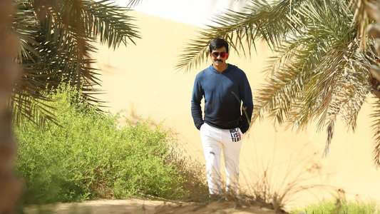 Touch Chesi Chudu - Backdrop