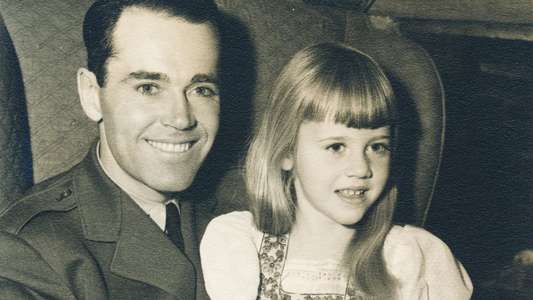Jane Fonda in Five Acts - Backdrops