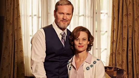 The Doctor Blake Mysteries: Family Portrait - Backdrop