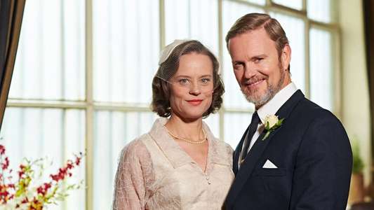 The Doctor Blake Mysteries: Family Portrait - Backdrop