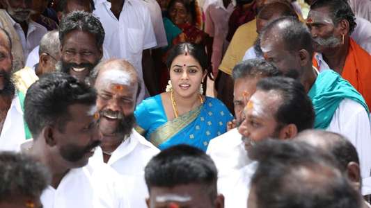 Kodiveeran - Backdrop