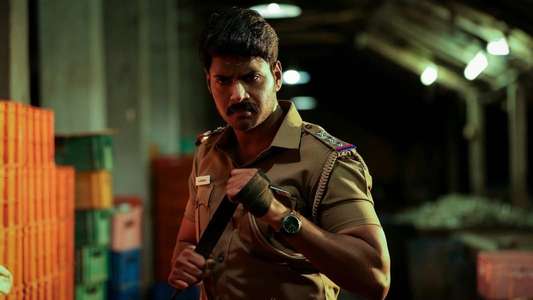 Maayavan - Backdrops