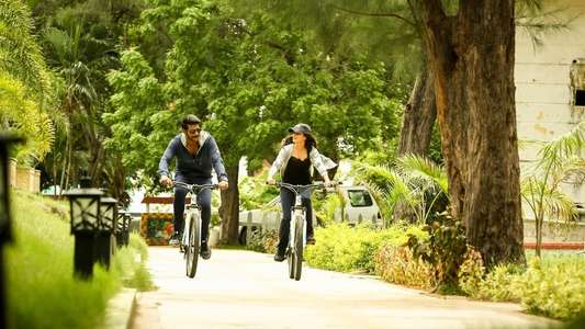 Maayavan - Backdrops