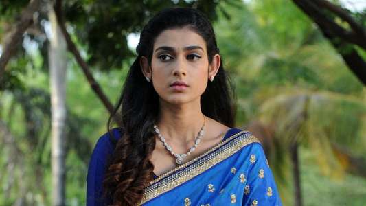 Malli Raava - Backdrop