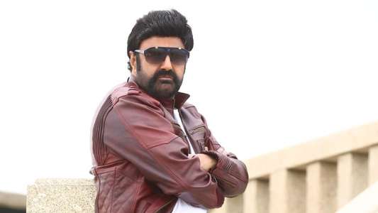 Paisa Vasool - Backdrops